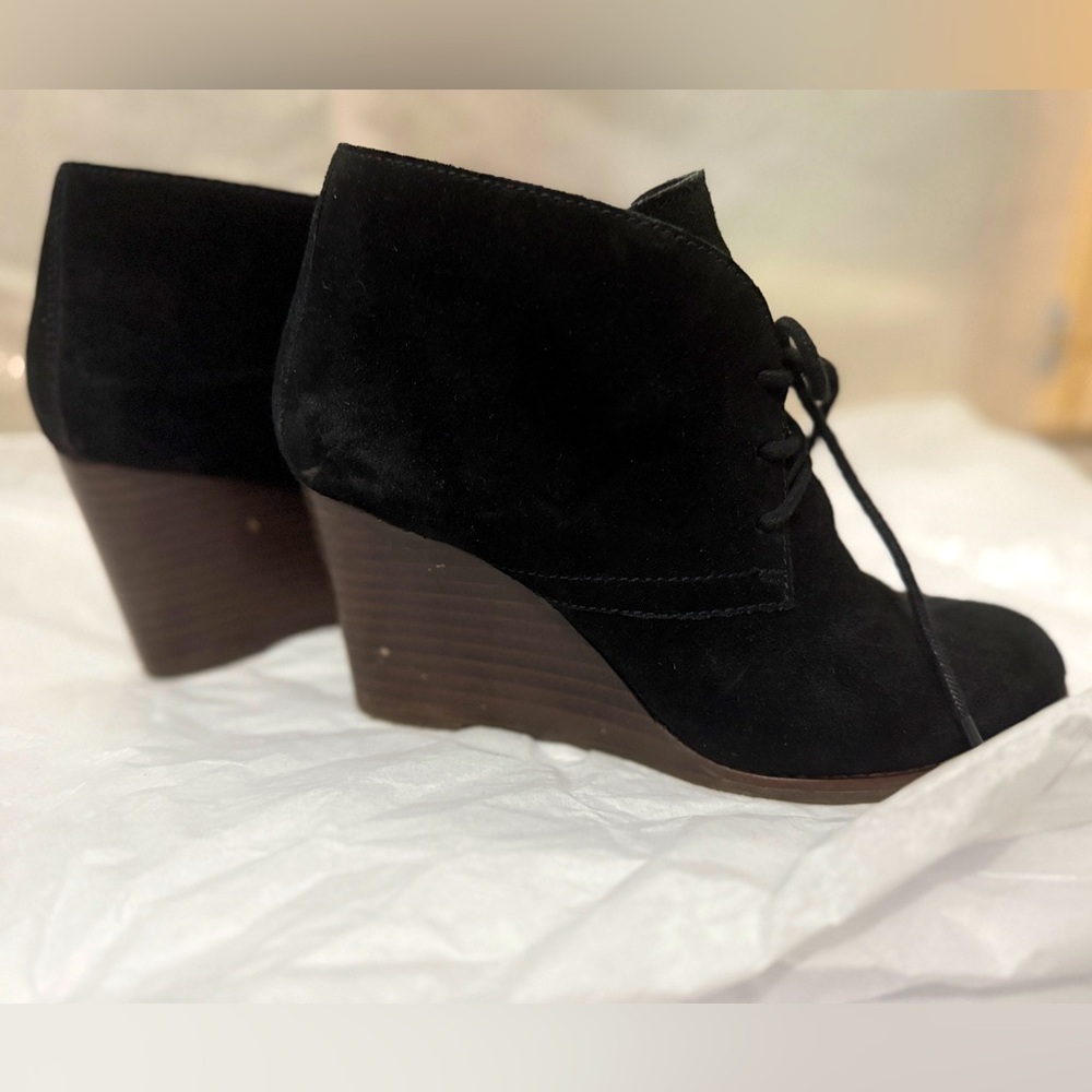 Great Shape and Comfortable Lucky Wedge Booties